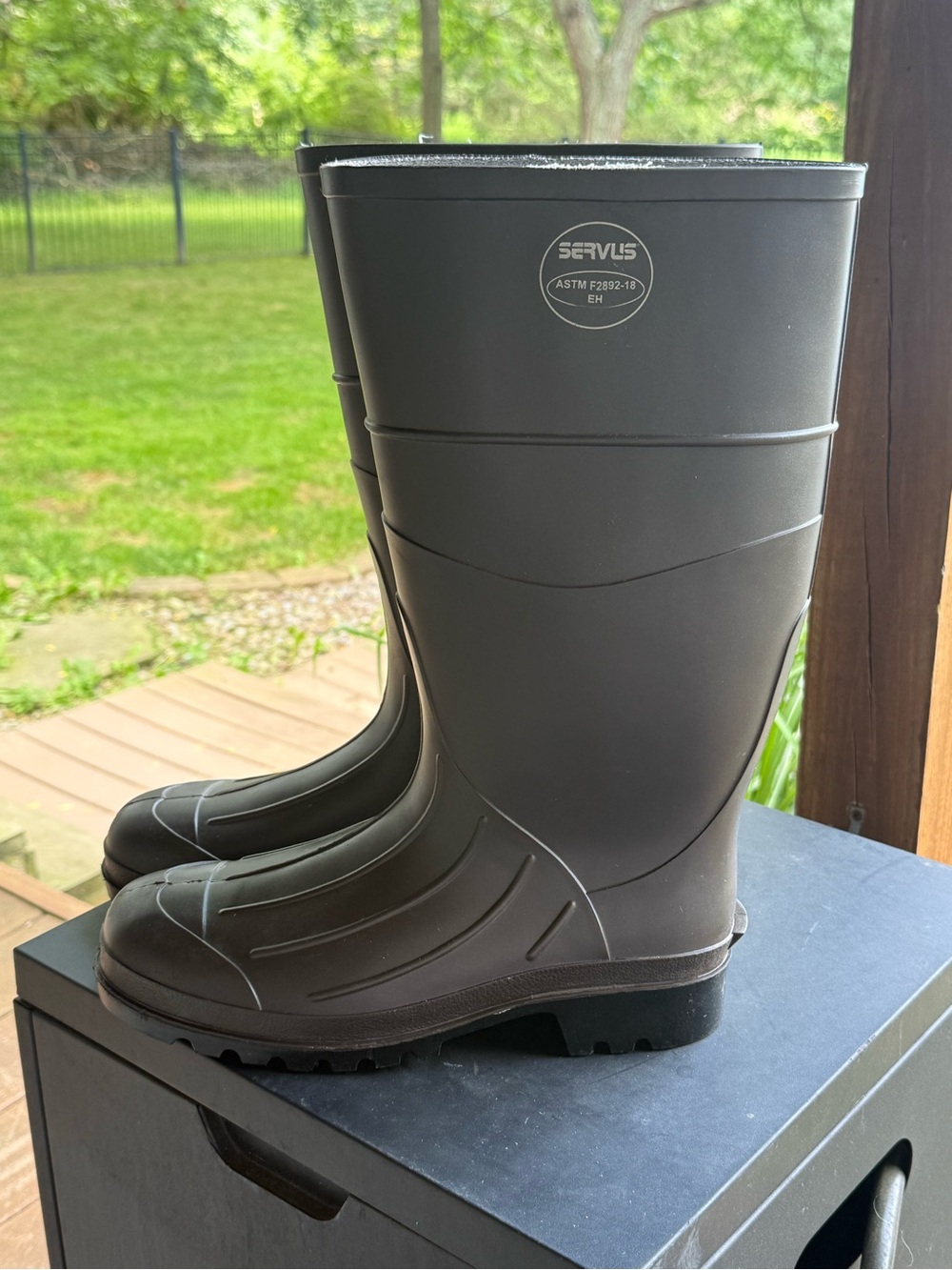 Servus Honeywell Boots Brown Iron Duke 15" Rubber Water Soft Toe Work